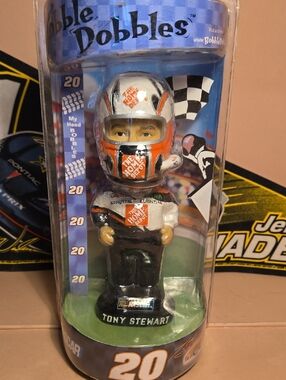 NASCAR #20 TONY STEWART BOBBLE DOBBLES BOBBLEHEAD NEW